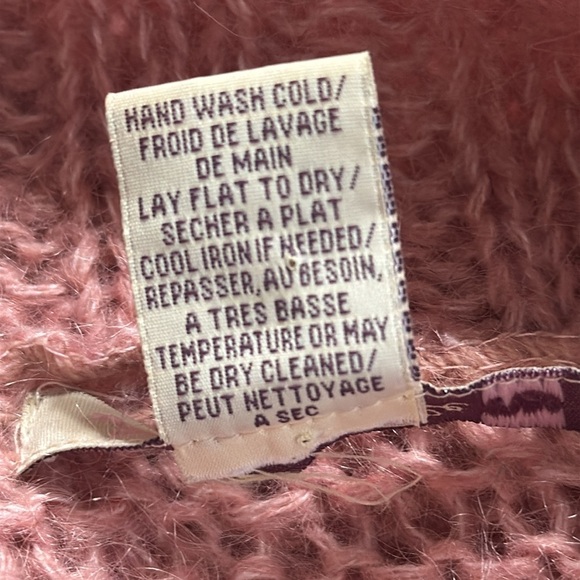 FREE PEOPLE Pink Cowl Neck Split Sweater Wool Size M S Fuzzy Knit Open Weave - Picture 8 of 8